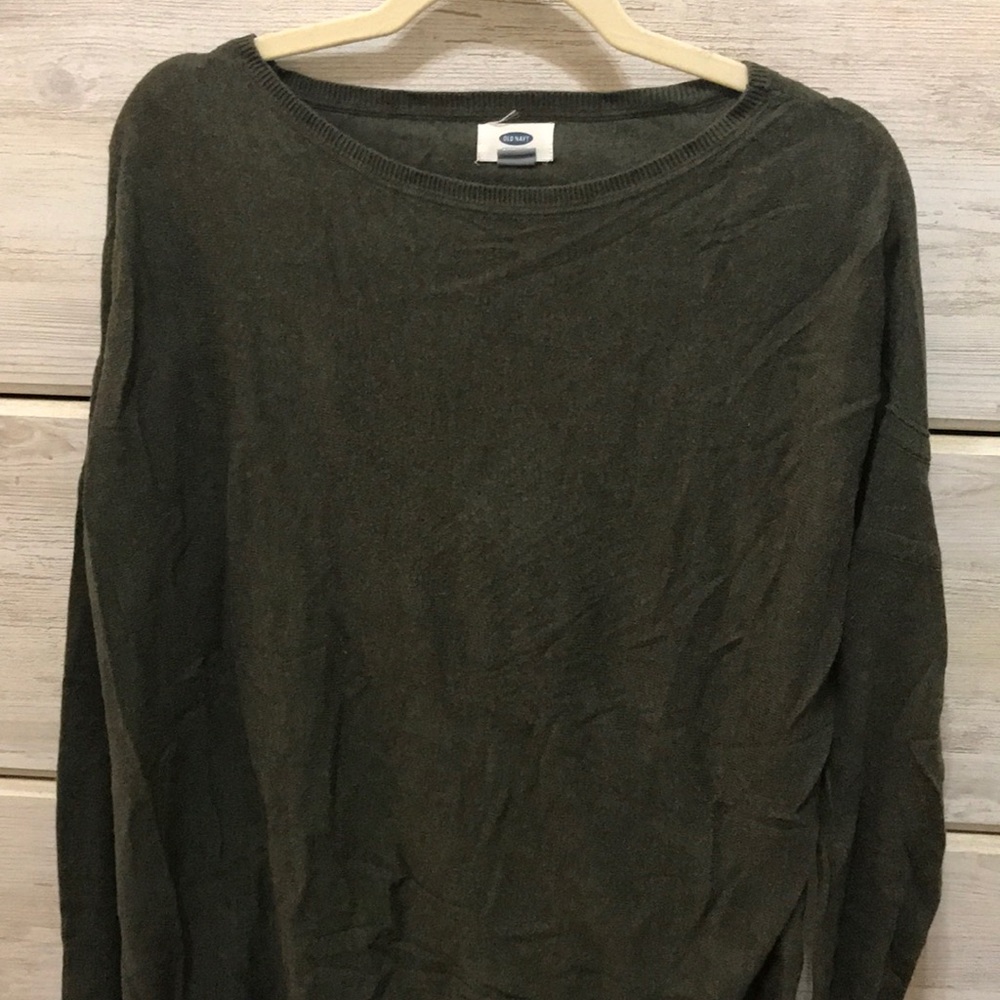 Long sleeve, olive green shirt
